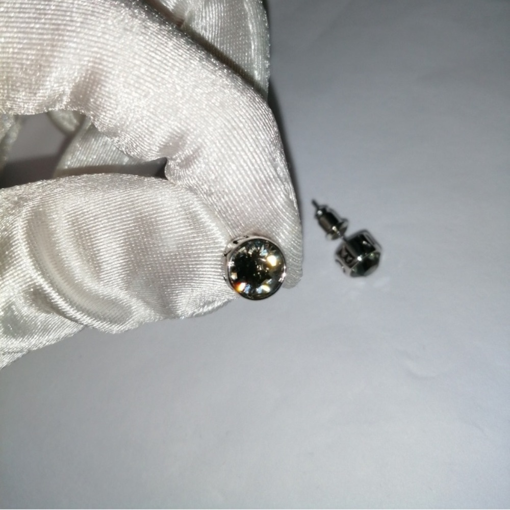 0.25-1.5Ct Round Cut Simulated Diamonds Earrings Studs